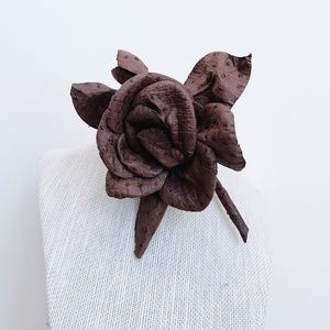 Brown Vintage Argentine Leather Rose Pin